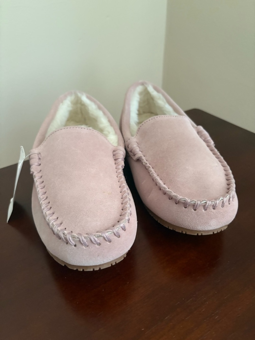 Size 6 -Cozy Lands’ End Pink Suede Moccasin Slippers